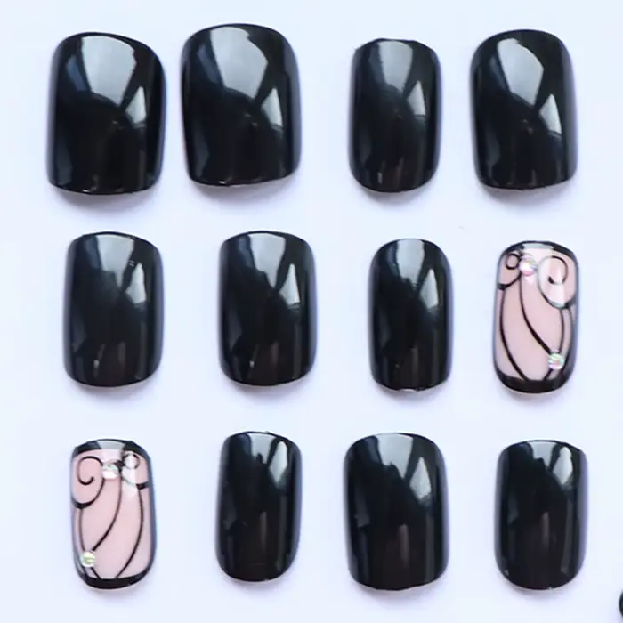 ARTAUG 24 pièces améliore votre Style avec des ongles courts carrés noirs à pression en dentelle