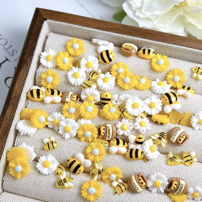30 pièces 3D dessin animé mignon jaune abeille Nail Art breloques créatif potelé miel peut tournesol marguerite résine