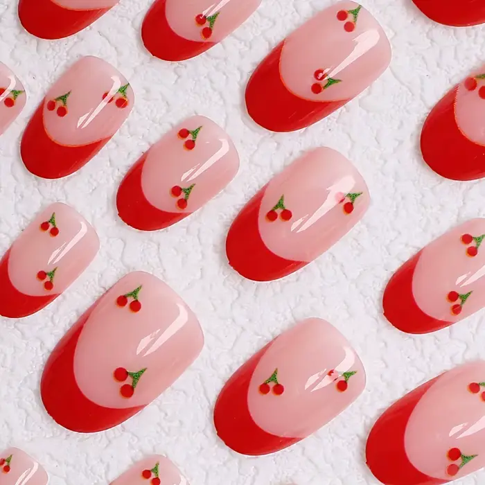 Faux ongles ovales courts à bord français rouge