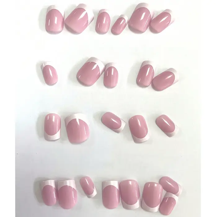 24 pièces d'ongles minimalistes français courts avec 1 gelée et 1 lime à ongles