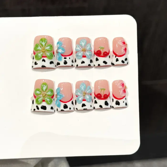 10 pièces d'ongles artificiels pressés à la main