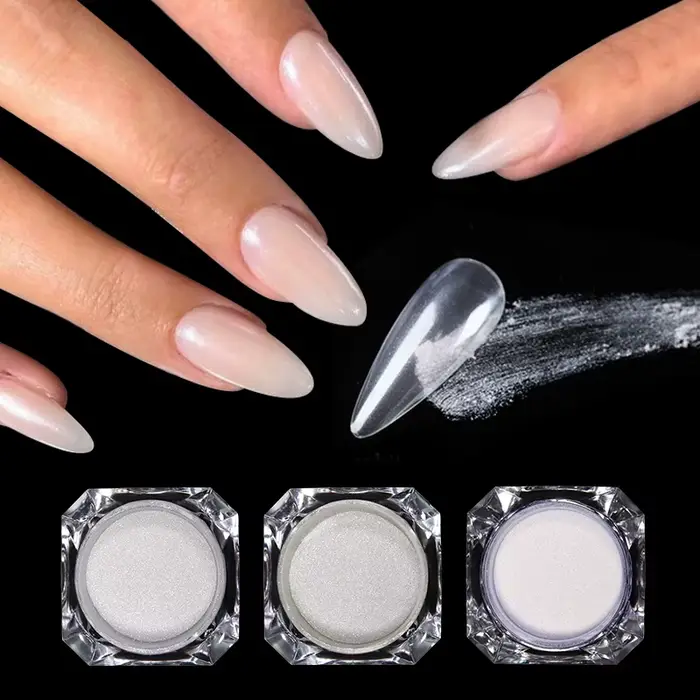 Aurora perle blanc ongles paillettes poussière clair de lune
