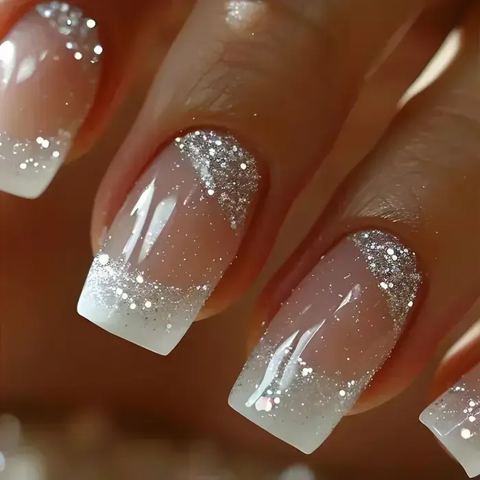Faux ongles carrés courts en forme de cercueil