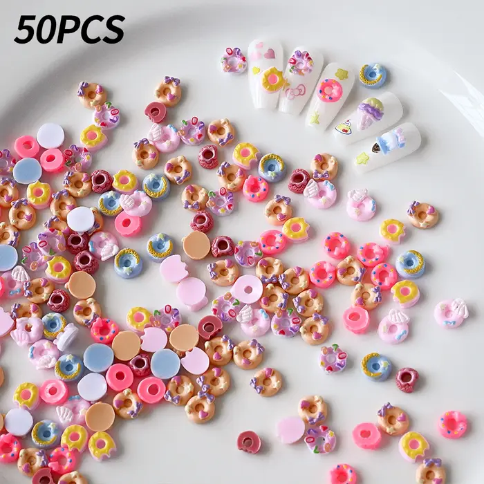 50 pièces 3D mixte Kawaii beignets Nail Art breloques dessin animé Dessert/beignet ongles décorations pour bricolage artisanat cheveux manucure accessoires