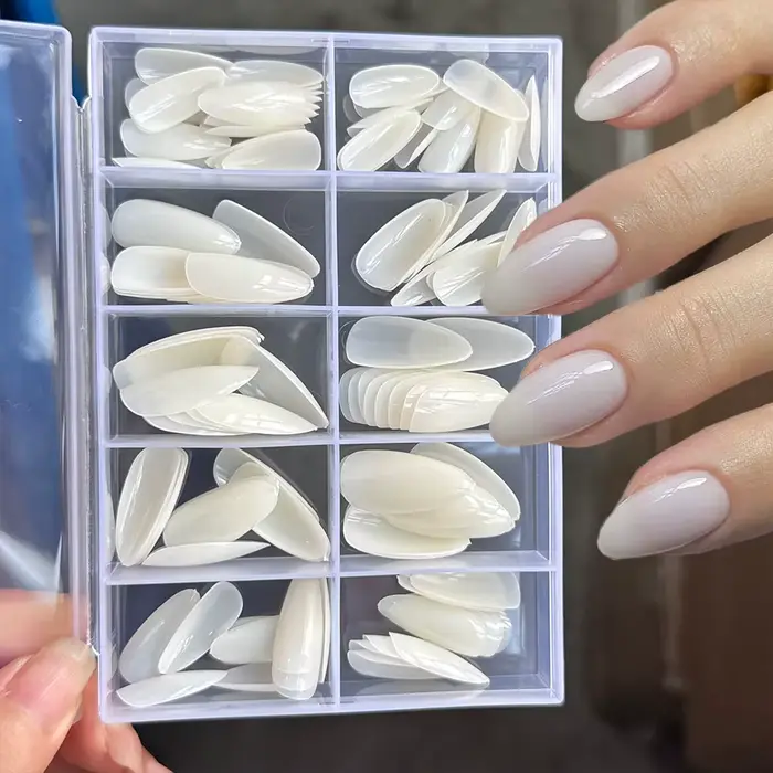 120 faux ongles de ballet ombrés roses de longueur moyenne, brillants, dégradé rose blush simple, à 