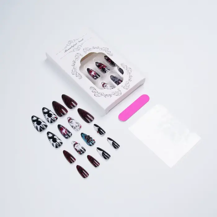 24 faux ongles amande style gothique et bande dessinée avec colle