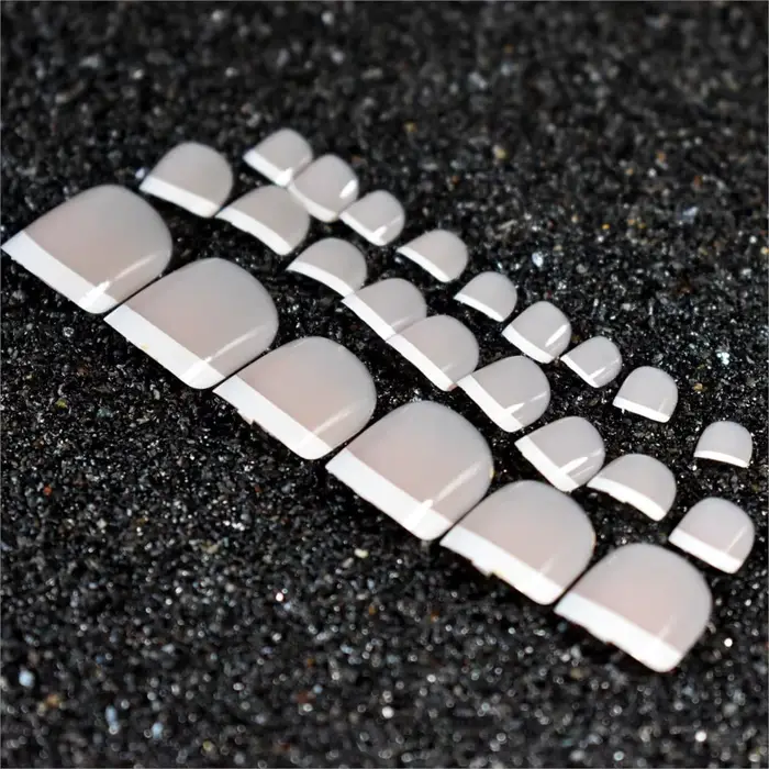 Faux ongles français Beige et blanc