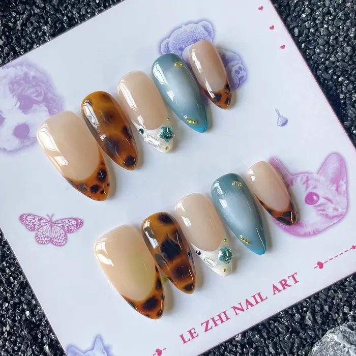 Faux ongles à presser 2026 French Long Almond Amber
