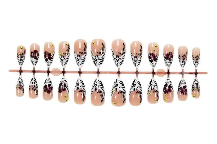 24 faux ongles en forme de fleur à motif zèbre