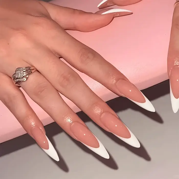 24 pièces longs Stiletto faux ongles épicés filles charme manucure rose presse