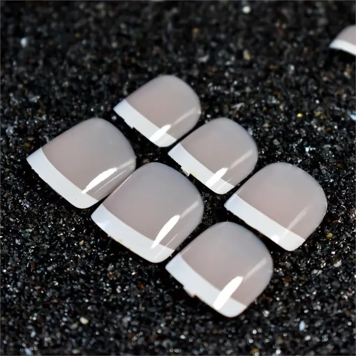 Faux ongles français Beige et blanc