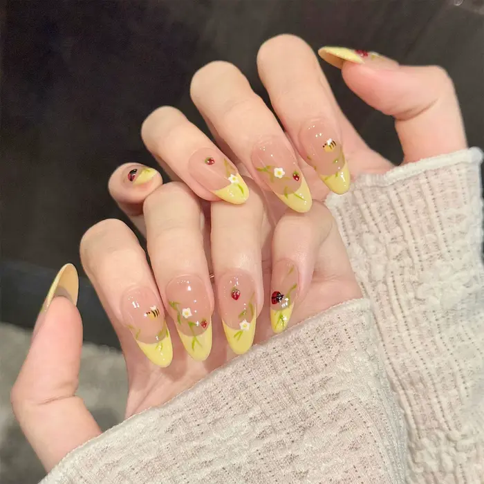10 faux ongles press-on faits main