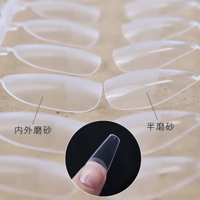 Faux ongles sculptés ovales en amande