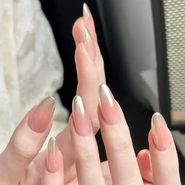 Perlescent scintillant rose français nu Nail Art élégant brillant amande faux ongles détachable fini