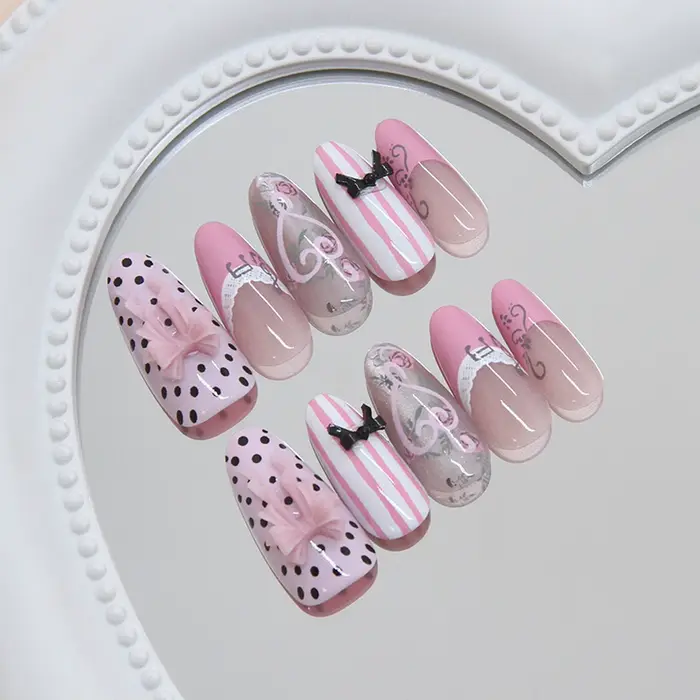Faux ongles de style français