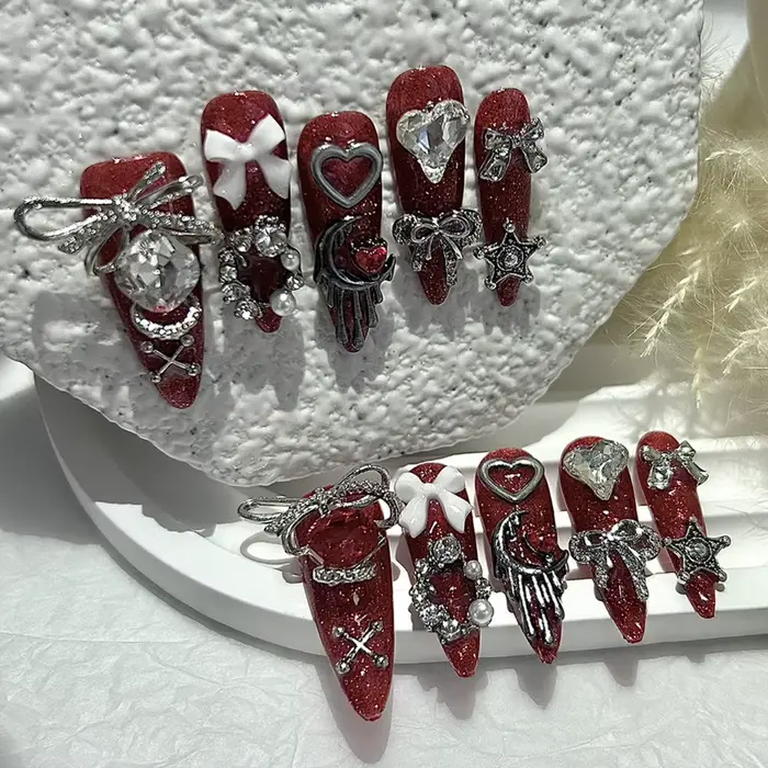 Halloween sang foncé rouge luxe à la main presse sur les ongles 3D arc étoile amour diamant paillettes longue pointe