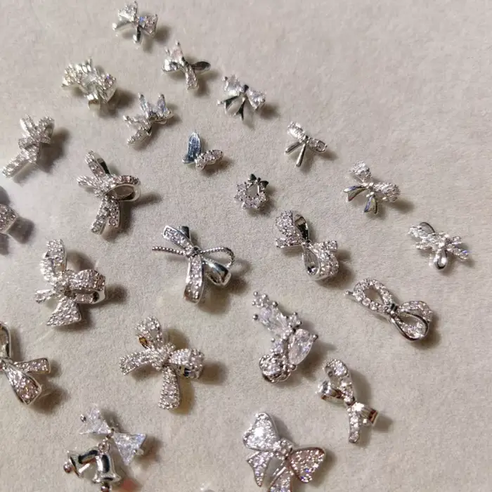Nail Art Super Flash Zircon Bow Argent Petit Papillon Décorations pour Ongles