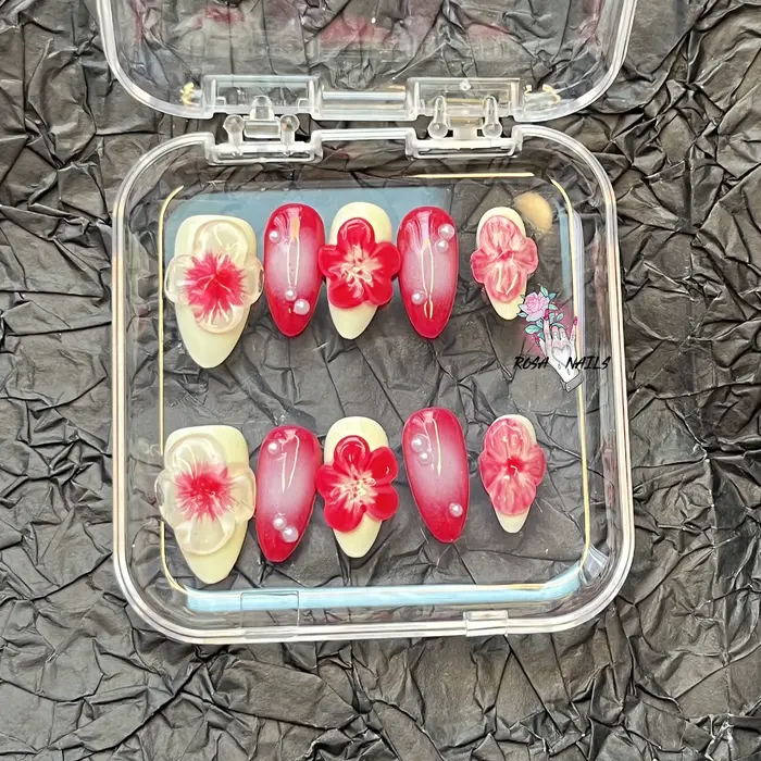 Fleurs sculptées peintes à la main pour Nail Art