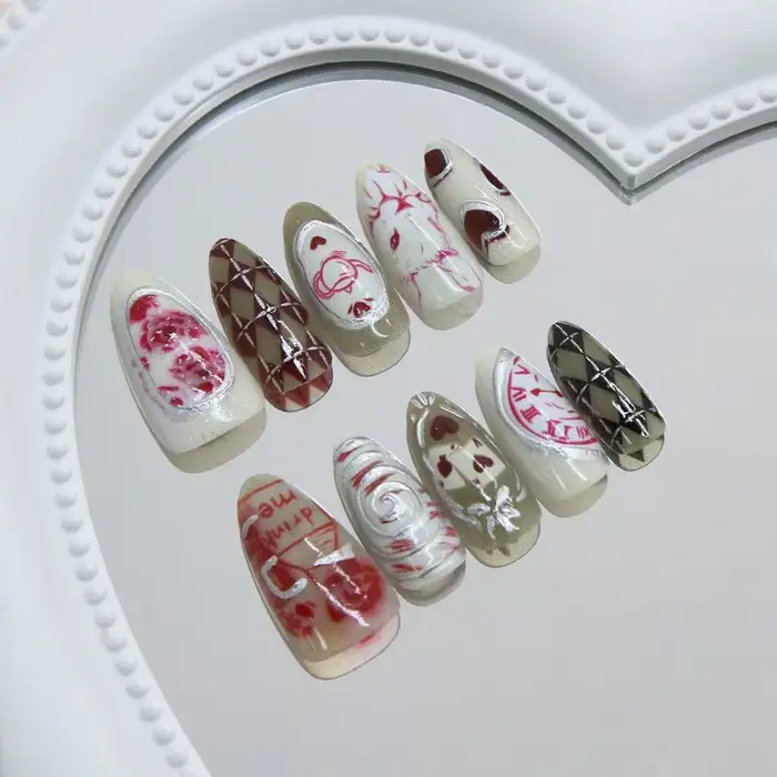 24 faux ongles gothiques Dark Fairy