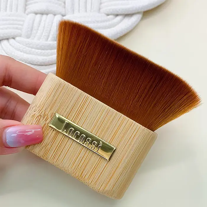 Outil de nettoyage des ongles en bois