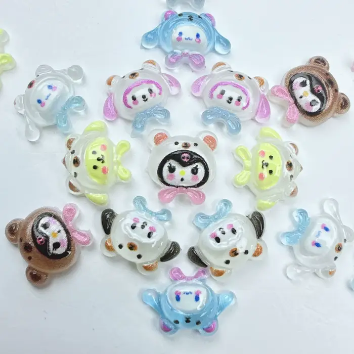 100 pièces/paquet Charmes pour ongles mignons Ku ro mi - Résine