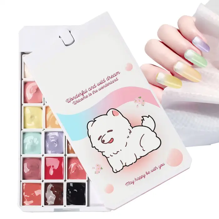 Palette de 18 couleurs de vernis à ongles solides