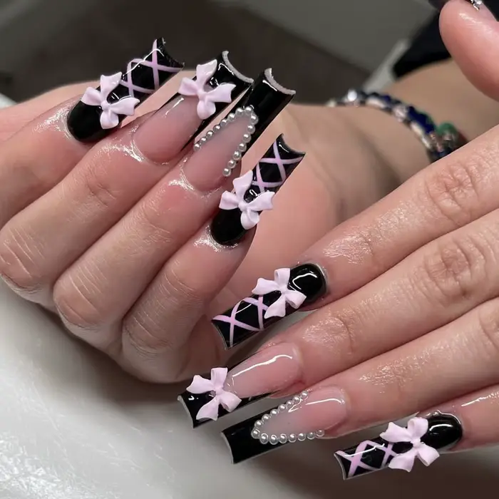 Faux ongles français longs en forme de cercueil