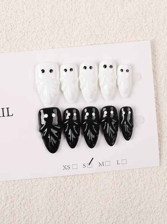 10 faux ongles faits à la main en forme d'amande