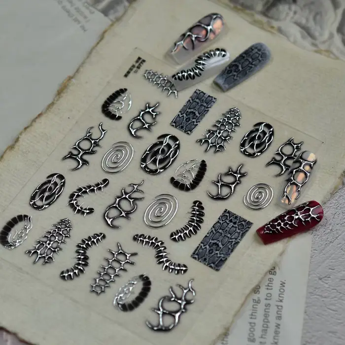 Autocollants pour ongles en métal style punk