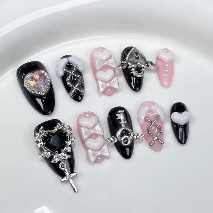 Y2k Spice Girl Fait À La Main Portable Ongles Noir Rose Doux Cool Nail Art Arc Amour Diamant Amande Faux