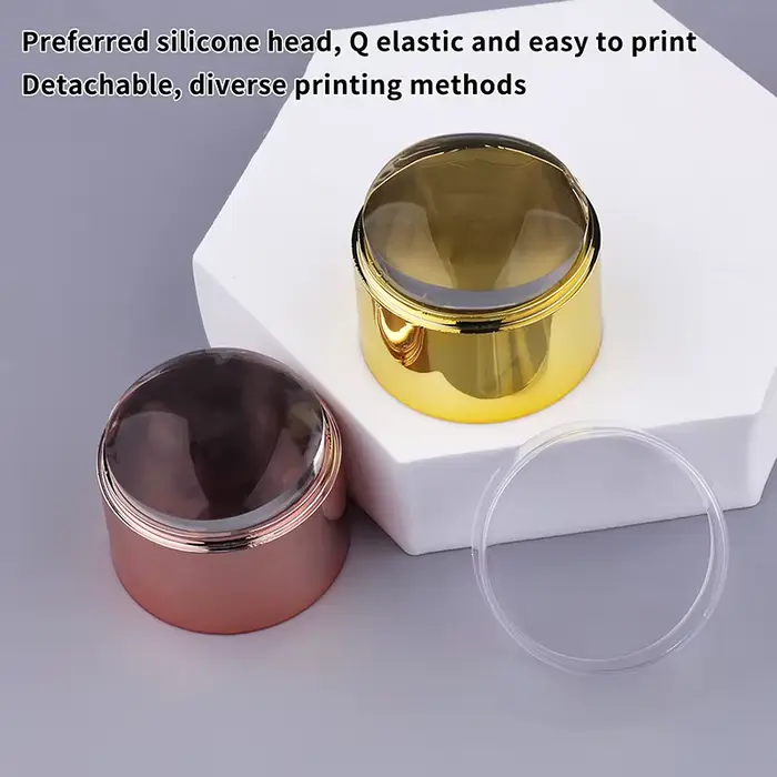 Emporte-pièce pour nail art français avec grattoir à ongles