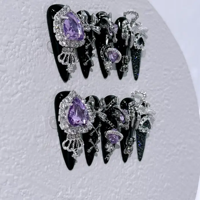 Japonais Menhera Luxe Long Tips Presse Sur Les Ongles y2k Spice Girls Noir Fait Main Nail Bear Arc Couronne Violet Diamants Faux
