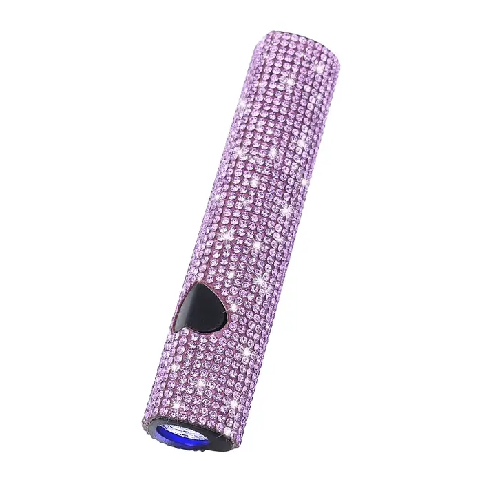 Un sèche-ongles à main avec perceuse