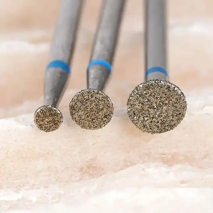 Tête de polissage pour Nail Art, disque de meulage, bavure, broyeur en T, diamant, foret électrique 