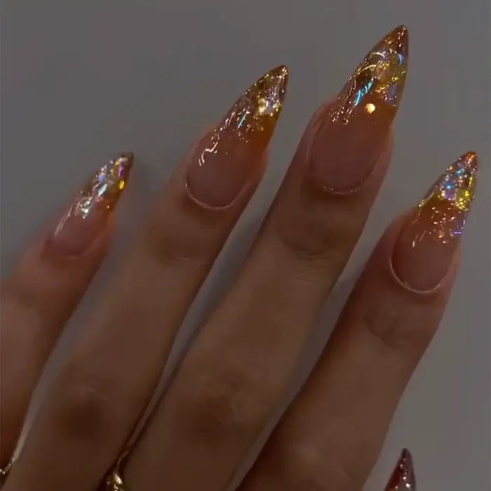 Faux ongles en amande rose chair