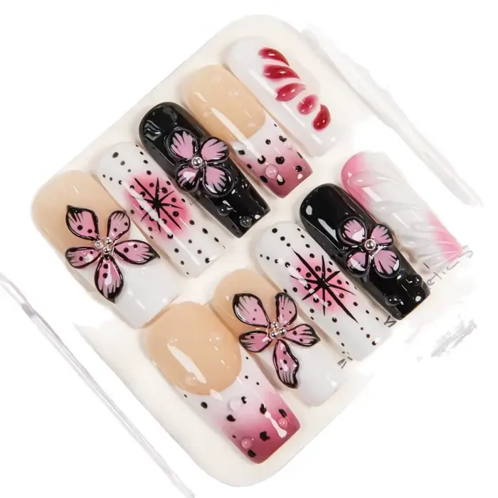 Faux ongles longs carrés noirs