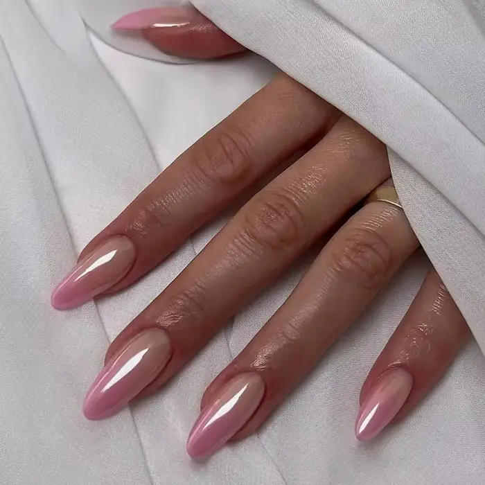 Perlescent brillant nu couleur unie Nail Art mode mousseux amande faux ongles détachable fini