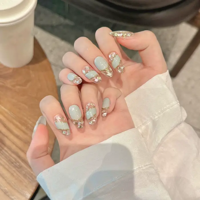 10 pièces Vintage faux ongles faits à la main glace Transparent menthe vert or bordure conceptions presse