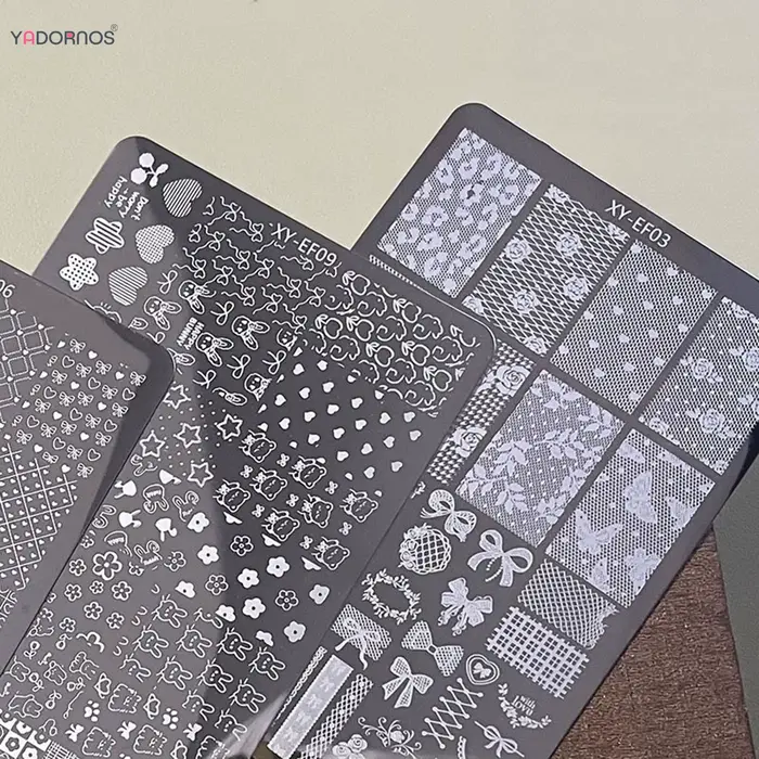 Plaques d'estampage d'ongles multi-styles, plaque d'art d'ongle en acier inoxydable à rayures/nœud p