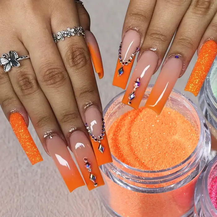 Poudre à paillettes pour ongles