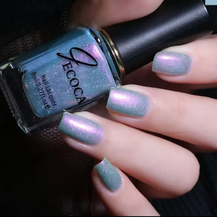 Verhéritage à ongles arc-en-ciel à paillettes laser