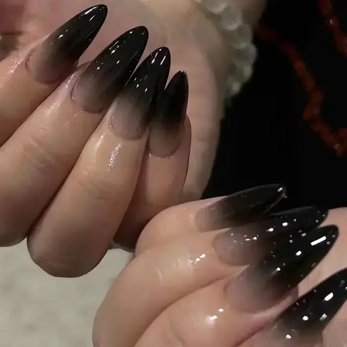 24 pièces faux ongles fille épicée arc argenté avec diamant faux ongles avec colle amande presse sur