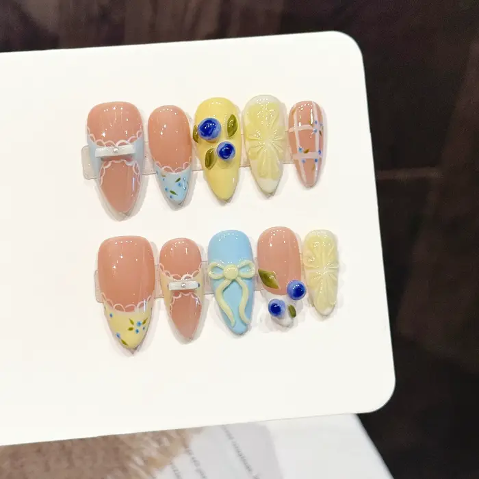 10 pièces Style coréen faux ongles faits à la main 3D citron myrtille nœuds papillon conceptions presse