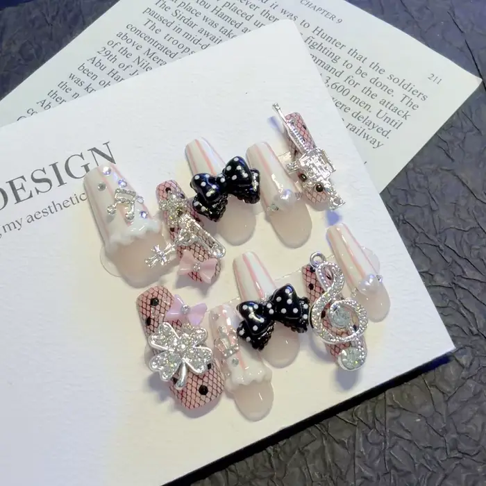 Faux ongles à presser faits main, style rétro vintage Gyaru, motifs notes musicales, rose 3D, nœud e