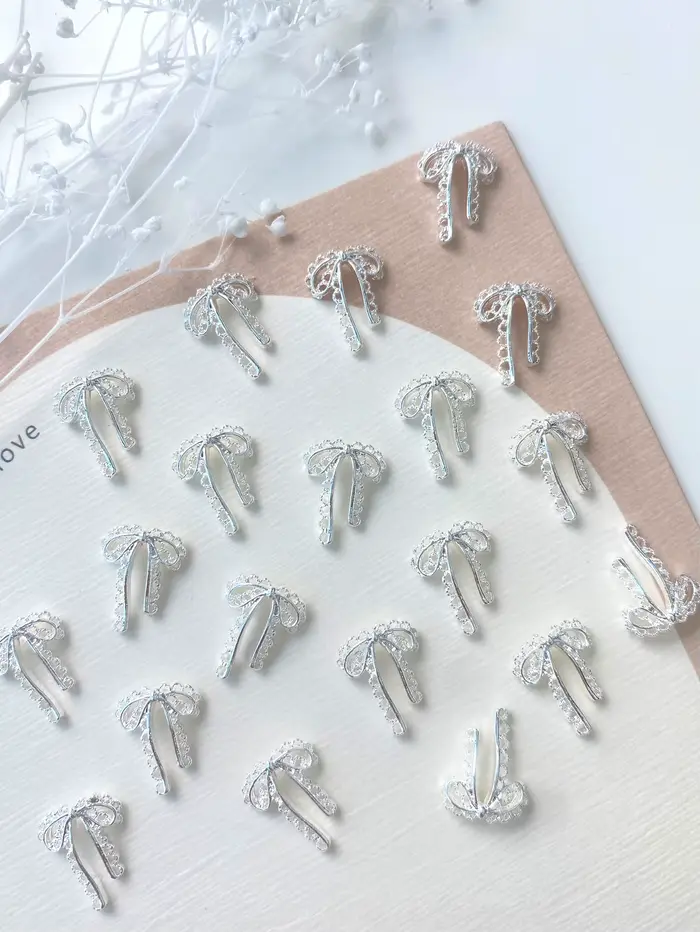 20 Pièces Breloques 3D en Métal Argenté Style Nœud Français pour Manucure