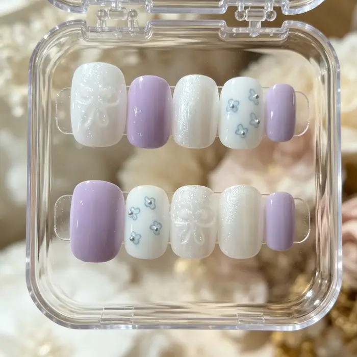 10 faux ongles carrés courts pressés à la main