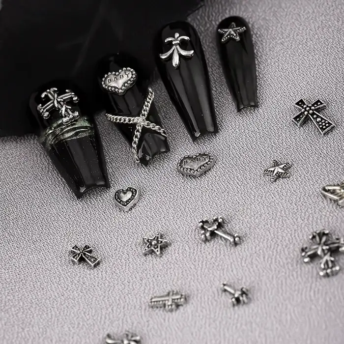 120 pièces/1 boîte européen américain foncé vintage style croix nail art patch y2k Premium métal Sty
