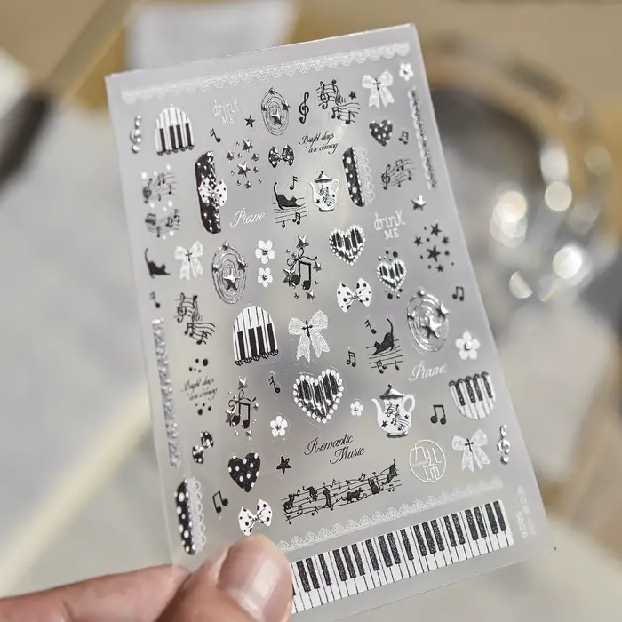 Autocollants pour ongles sur le thème de la musique vintage, notes noires et blanches, pois, nœuds, 