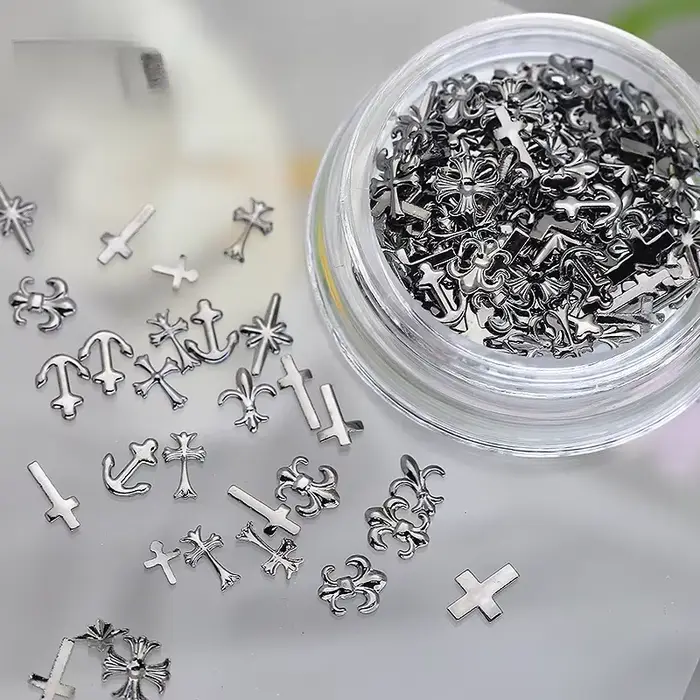 Décorations d'ongles gothiques Dark Cross, ensemble d'accessoires pour ongles en métal 3D en forme d