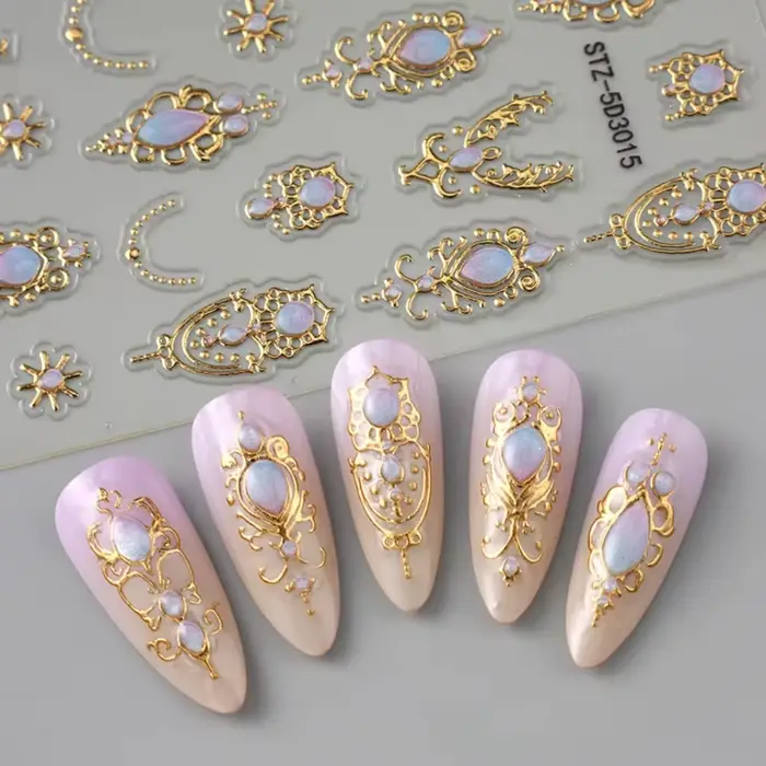 Autocollants d'art d'ongles 5D luxueux